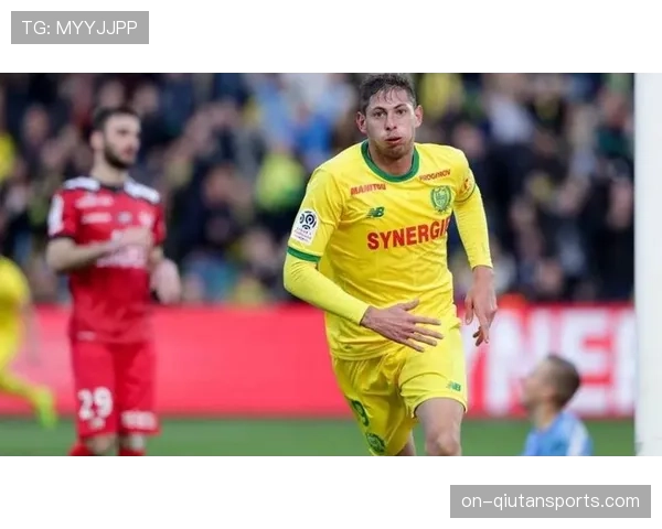 法甲转播权收入成为俱乐部营收最大份额，商业收入连续第三年占比43%